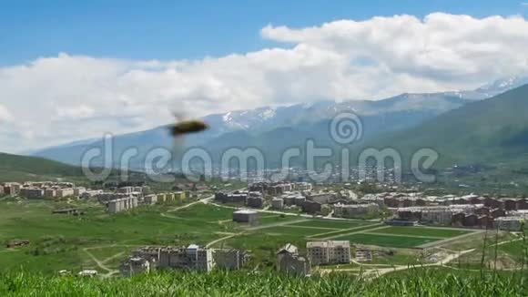 亚美尼亚山区城市景观时间流逝视频的预览图