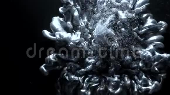 油墨爆炸化学物质泄漏银光视频的预览图
