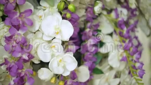 婚礼特写的鲜花装饰精美视频的预览图