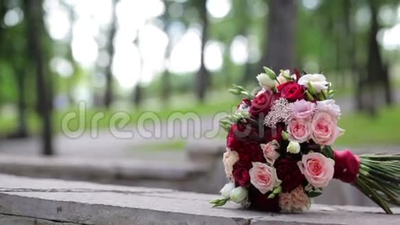 结婚花束玫瑰视频的预览图