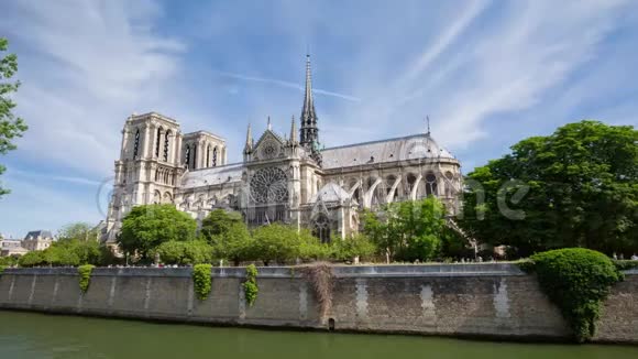 巴黎圣母院时代视频的预览图