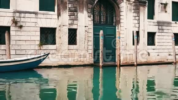 春天的威尼斯运河视频的预览图