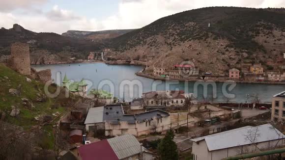 黑海附近一个海港村庄的延时视图视频的预览图