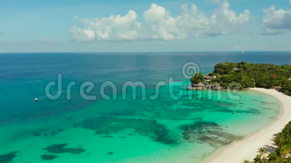 美丽的蓬塔邦加海滩长滩岛菲律宾视频的预览图