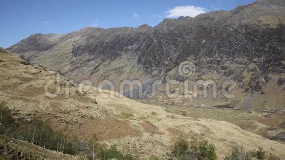 苏格兰嘉能可英国美丽的苏格兰嘉能可著名的山岭旅游胜地泛景视频的预览图
