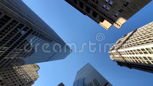 纽约摩天大楼的底视图视频的预览图