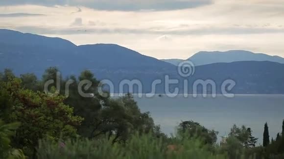 加德纳的美丽景色视频的预览图