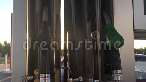 汽油泵充装加油机加油站汽油泵的详细资料视频的预览图