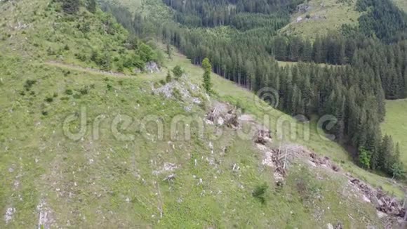 阿尔卑斯山空中景观视频的预览图