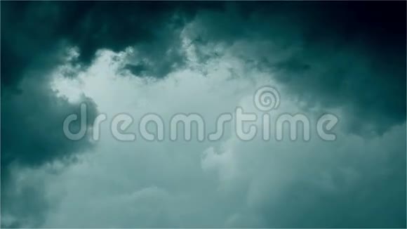 重阴郁云风暴雨灰色视频的预览图