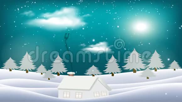 舒适的乡村房子有吸烟的烟囱和树木在雪夜的冰冻景观草地上月亮和天空中的云视频的预览图