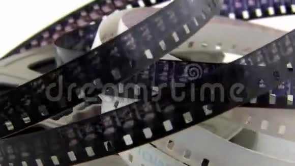 旧的8毫米电影在罐视频的预览图