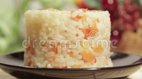 亚洲的胡萝卜米饭视频的预览图