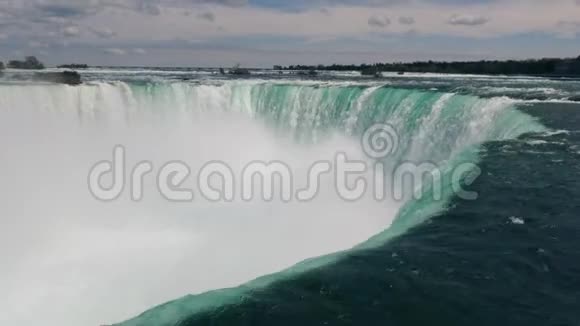尼亚加拉的马蹄瀑布下降点视频的预览图