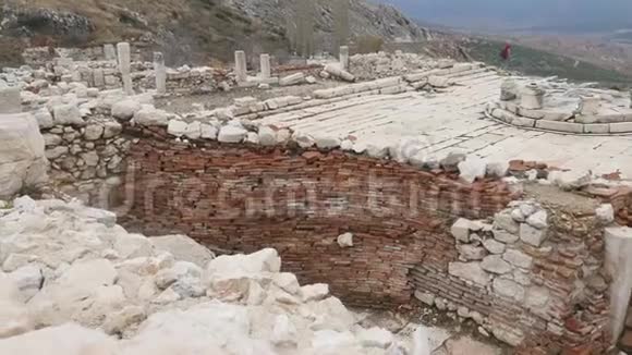 土耳其市中心萨加拉索斯的考古遗址视频的预览图