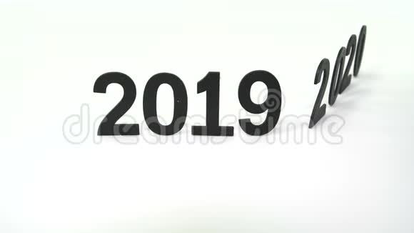 更改日期为2019年至2020年视频的预览图