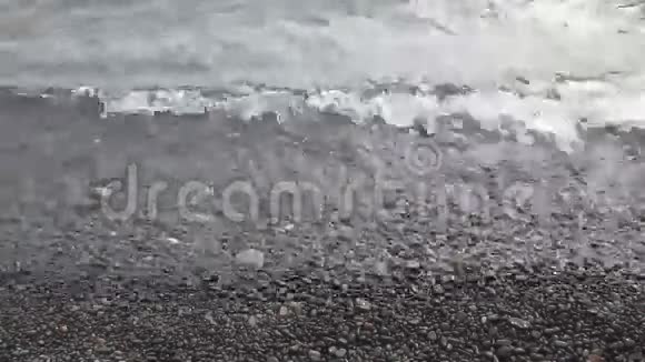 苏必利尔湖波浪视频的预览图