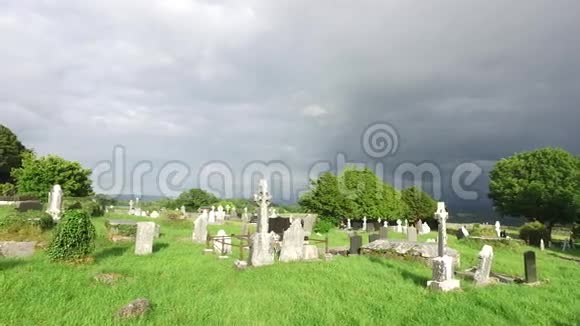 爱尔兰老凯尔特墓地视频的预览图