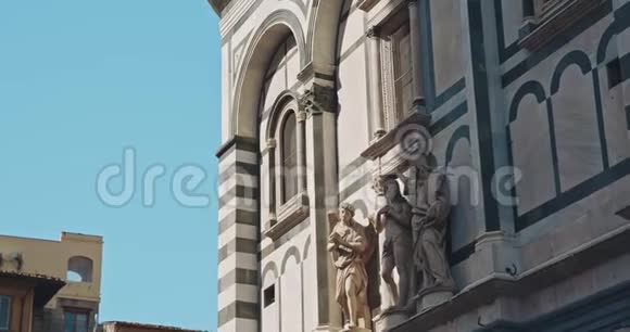 多莫圣玛丽亚德尔菲奥尔建筑视频的预览图