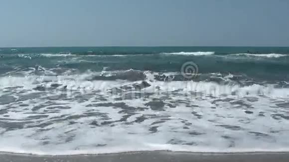洗海海岸三分之一视频的预览图