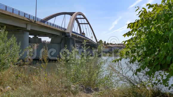 多瑙河大桥维尔肖芬视频的预览图
