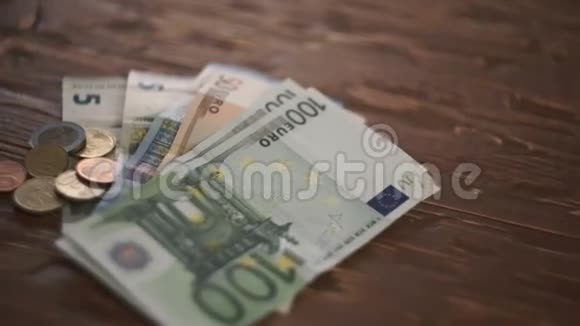 欧元货币绿色100欧元钞票视频的预览图