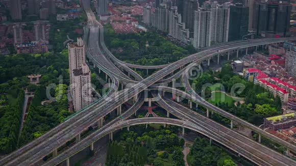 天上海城市交通路交叉口顶顶全景4k失时中国视频的预览图