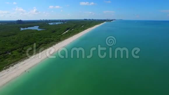 空中视频赤脚海滩FL8视频的预览图