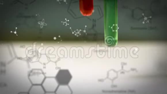 前景中含有化学化合物分子和结构式的试管视频的预览图