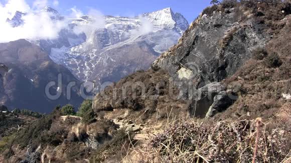 喜马拉雅山脉的景色视频的预览图