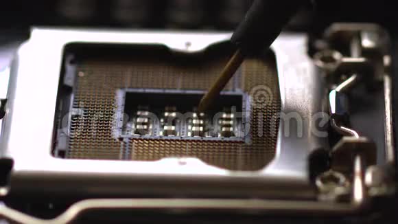 CPU芯片微处理器宏修补焊工艺视频的预览图