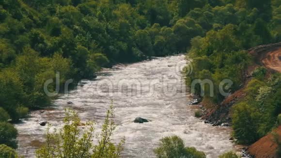 亚美尼亚山区地貌山河视频的预览图