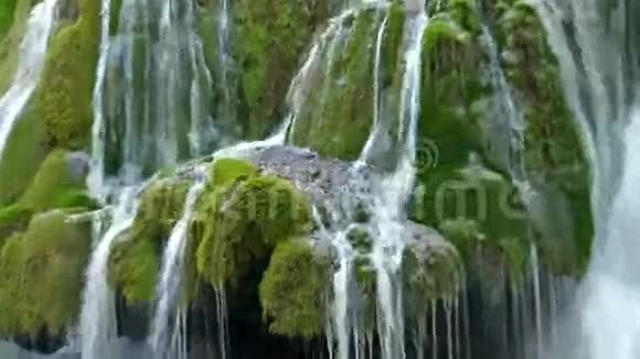 瀑布比加尔罗马尼亚2视频的预览图