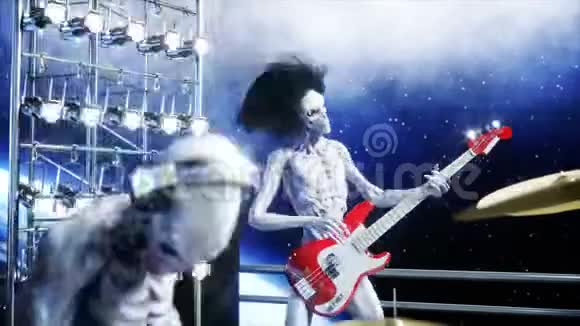 太空船上的外星摇滚派对音乐会吉他低音和鼓的演奏地球背景异类搞笑概念现实4K视频的预览图
