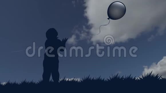 小男孩让气球飞向天空一个男孩在气球的背景下固定的剪影视频的预览图
