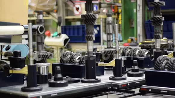 生产汽车手动齿轮零件视频的预览图