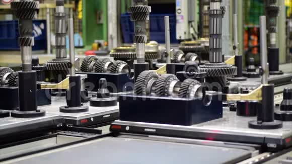 生产汽车手动齿轮零件视频的预览图