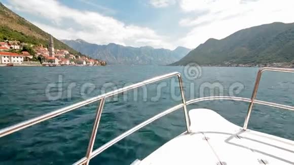 在黑山科托尔湾航行视频的预览图
