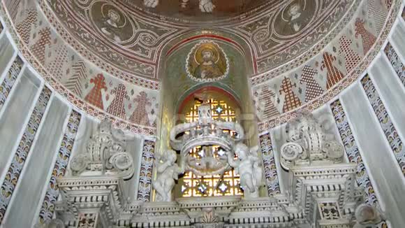 内部大教堂意大利蒙雷利巴西利卡是罗马天主教教堂西西里意大利南部肯伯恩斯效应视频的预览图