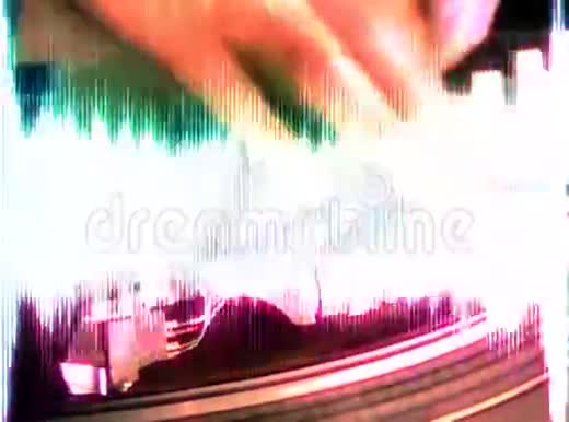 电VU米超过DJ视频的预览图