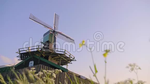 荷兰乡村村景观图视频的预览图