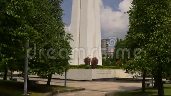 第二天战争纪念市中心公园纪念碑步行道新加坡视频的预览图
