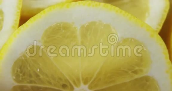 柠檬片的特写视频的预览图