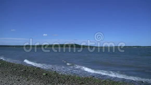冷泉港海岸线二选一视频的预览图