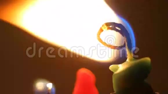 光明节蜡烛视频的预览图