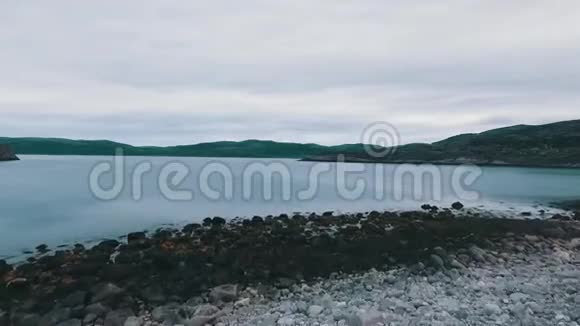 飞越冻土带和湖泊科拉半岛俄罗斯视频的预览图