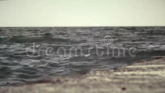 黑海沿岸的小风暴视频的预览图