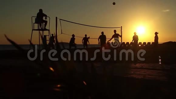 沙滩排球比赛视频的预览图