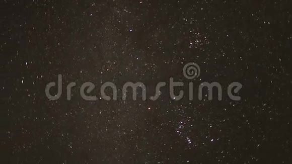 星移过夜空的时间剪辑2视频的预览图