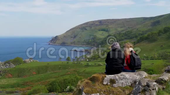美丽的北爱尔兰穆勒湾视频的预览图